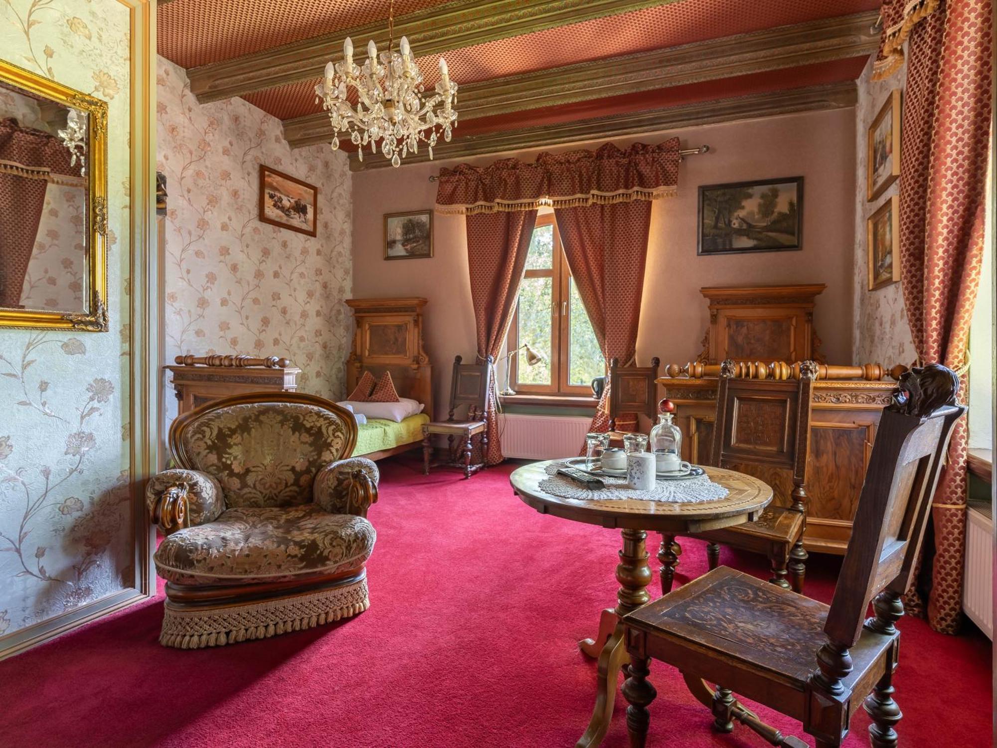 Dwór Mysinek Apartamento Grabowiec  Quarto foto